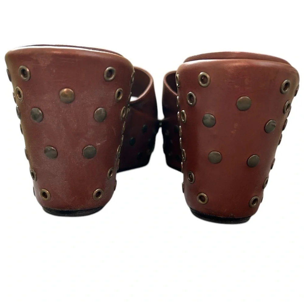 Anne Klein Leather Wedge Platforem Sandals w/ Metal‎ Studs & Rings Sz 10